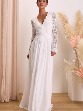Lulu’s Ivory Lace Open Back Maxi Wedding Long Sleeve Boho Bridal Size M NWT